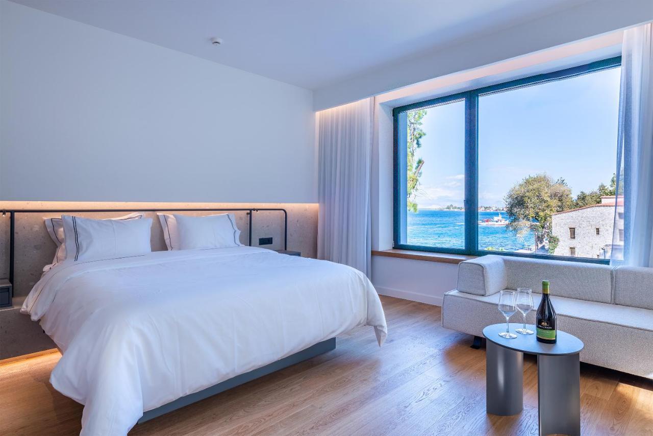 Amario Suites Hotel Aigio Exteriör bild