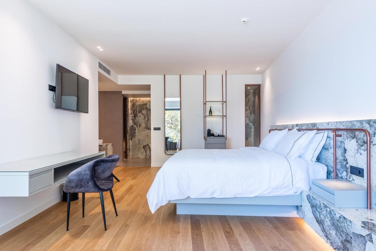 Amario Suites Hotel Aigio Exteriör bild