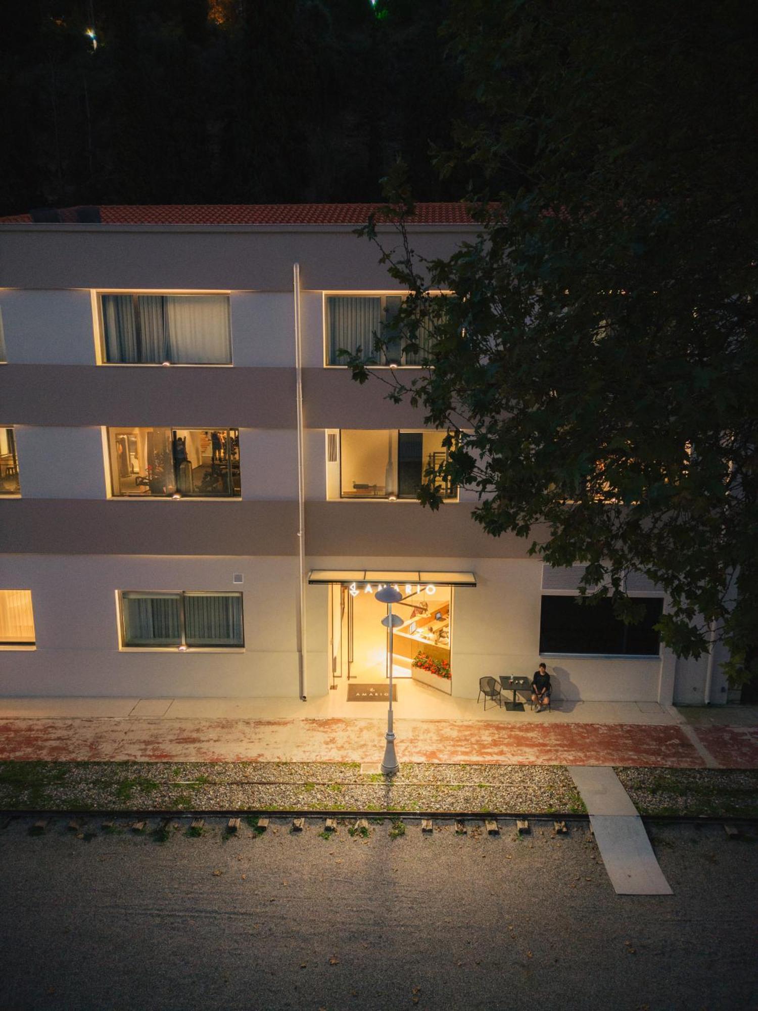 Amario Suites Hotel Aigio Exteriör bild